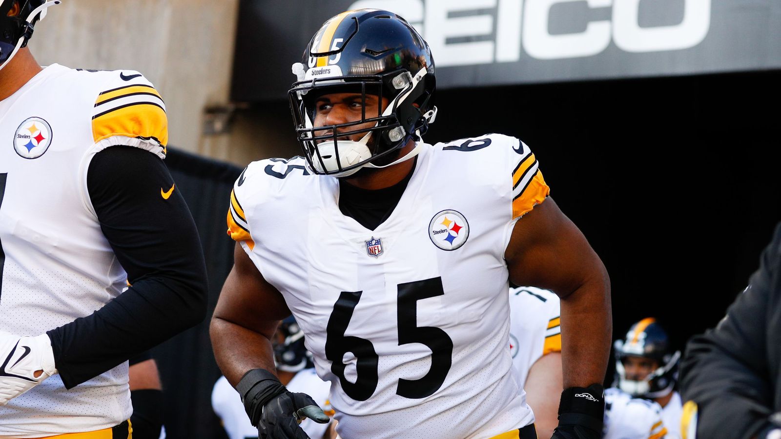 Steelers Dan Moore Jr Was NFL S Worst Offensive Tackle In Week 1